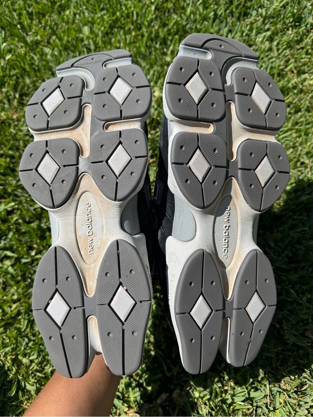 New Balance Gender Inclusive 9060 Sneaker - Picture 7 of 11